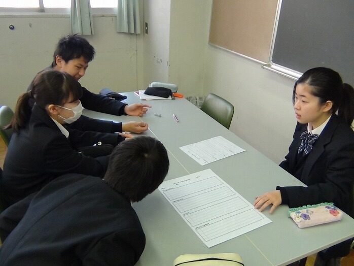 中学生徒総会・中学生徒会役員退任式