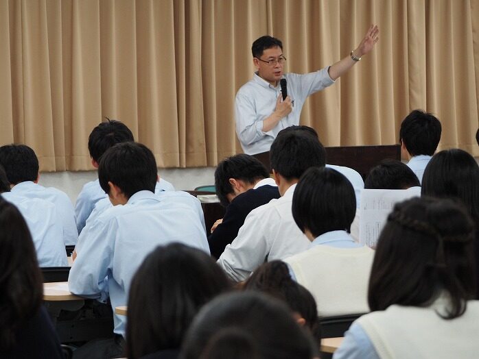 進学ガイダンスの様子