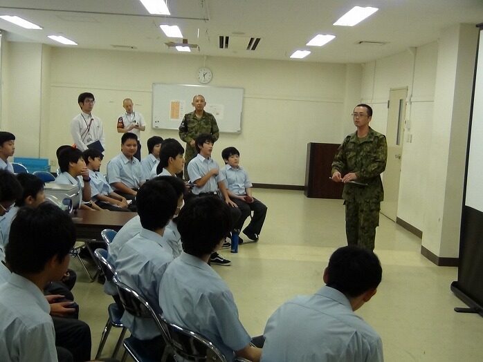 総合的な学習の時間「防災教育」自衛隊練馬駐屯地防災体験学習