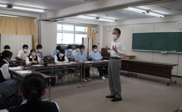 キャリアゼミ「校長のキャリアゼミ」（高校３年生）