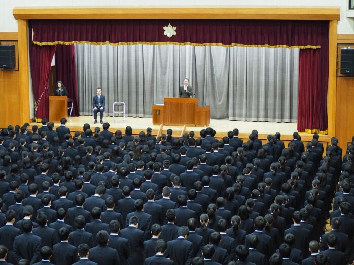 全校会礼の様子