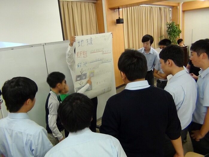 プレゼン発表会」＆「中学校体験授業」