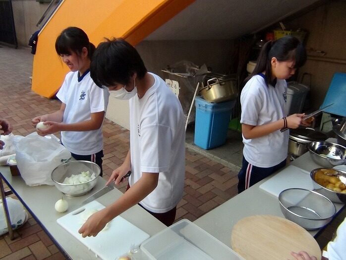 総合的な学習の時間「防災教育」宿泊体験（中学１年生）