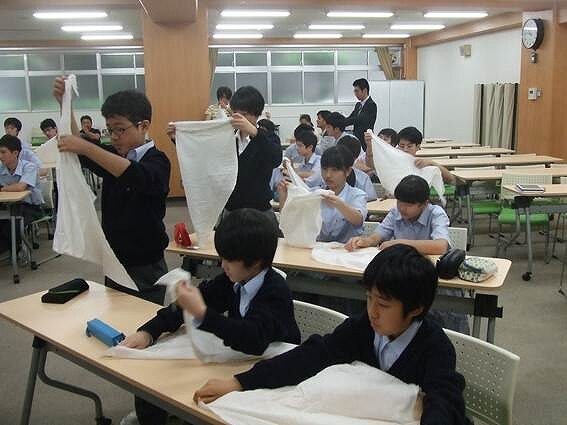 総合的な学習（探究）の時間「救命講習」