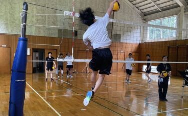 男子バレーボール部