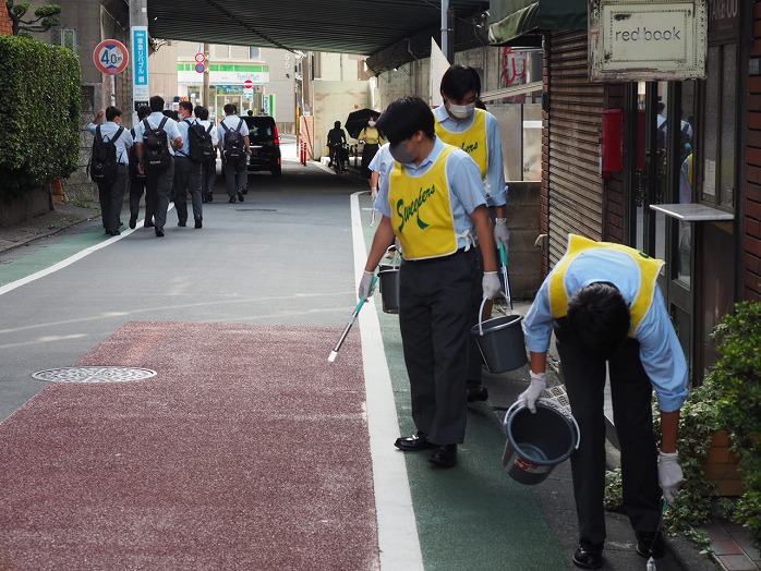 community_cleaning_3
